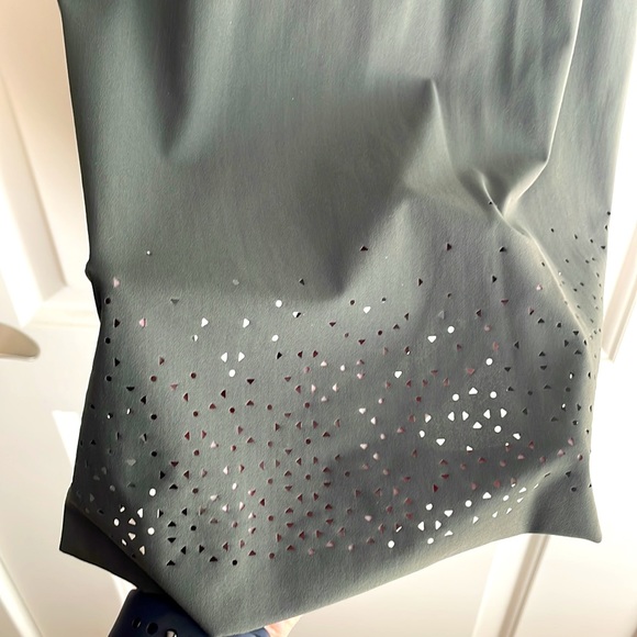 Lululemon Workout Tank - Picture 2 of 2